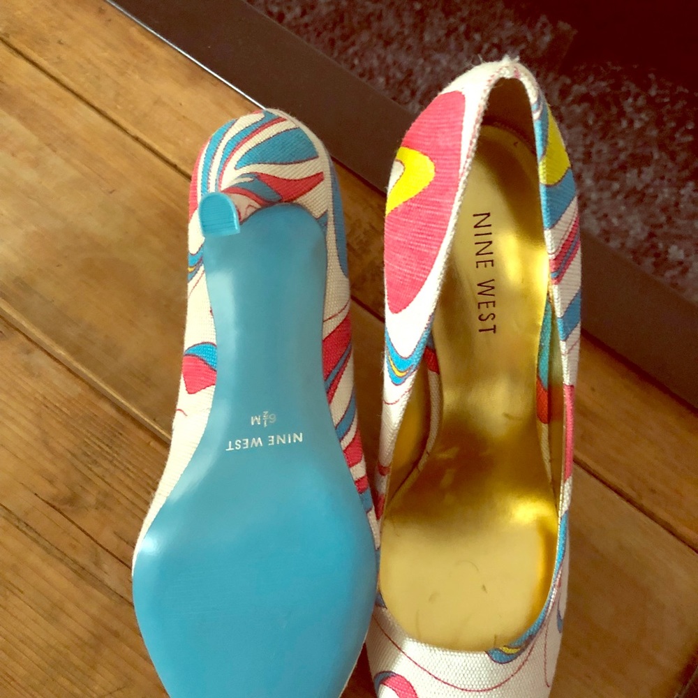 Shoe brand new